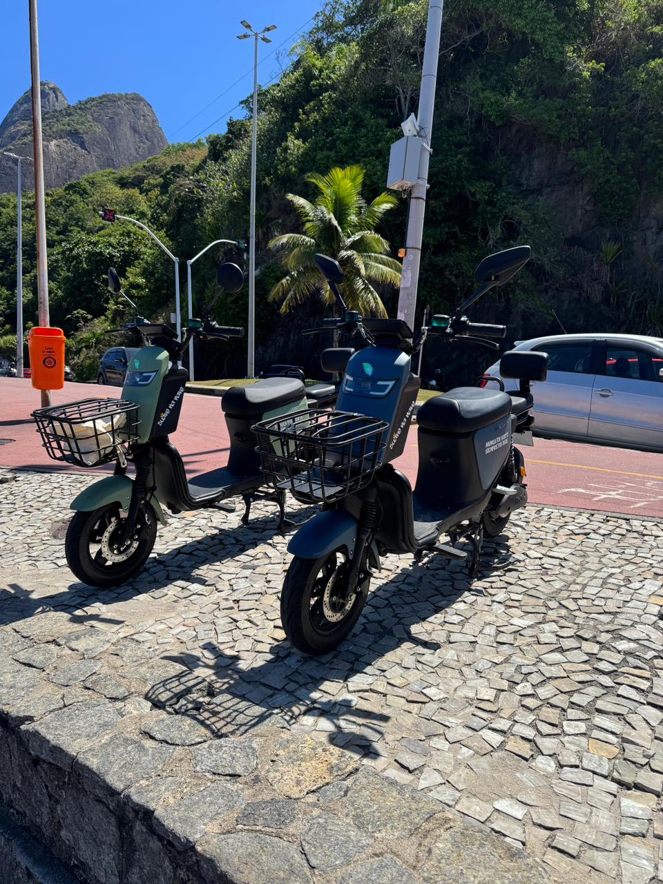 Scooter na praia